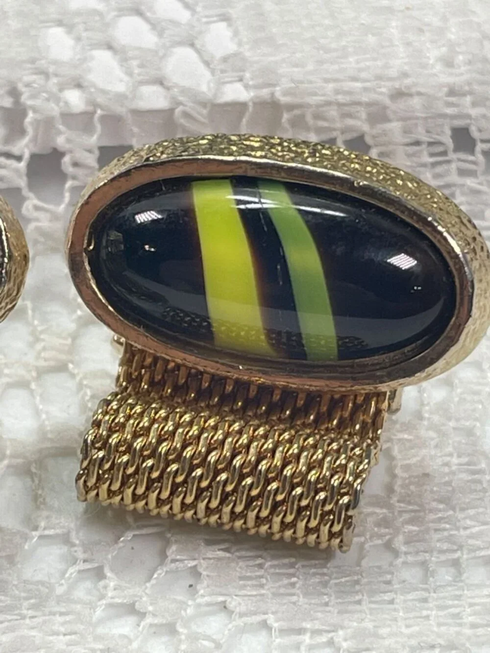 Vintage HICKOK Gold Mesh Wrap Cufflinks Black Green Atomic Glass Cabochon MCM